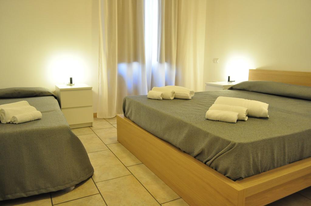 Rooms And Breakfast Zefiro San Vito Lo Capo Habitación foto