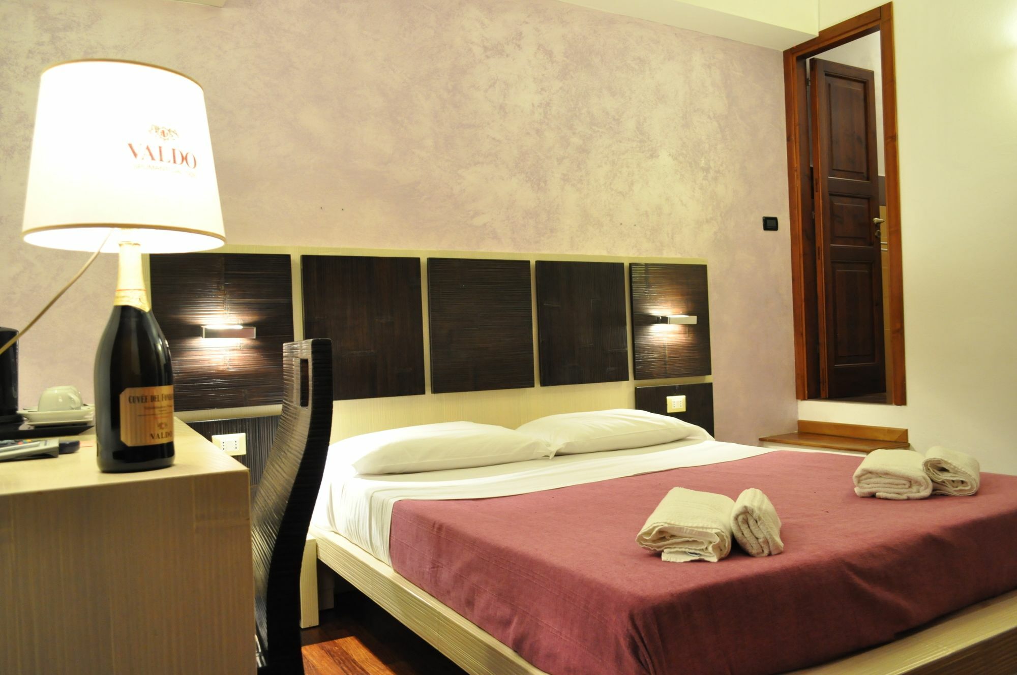 Rooms And Breakfast Zefiro San Vito Lo Capo Exterior foto